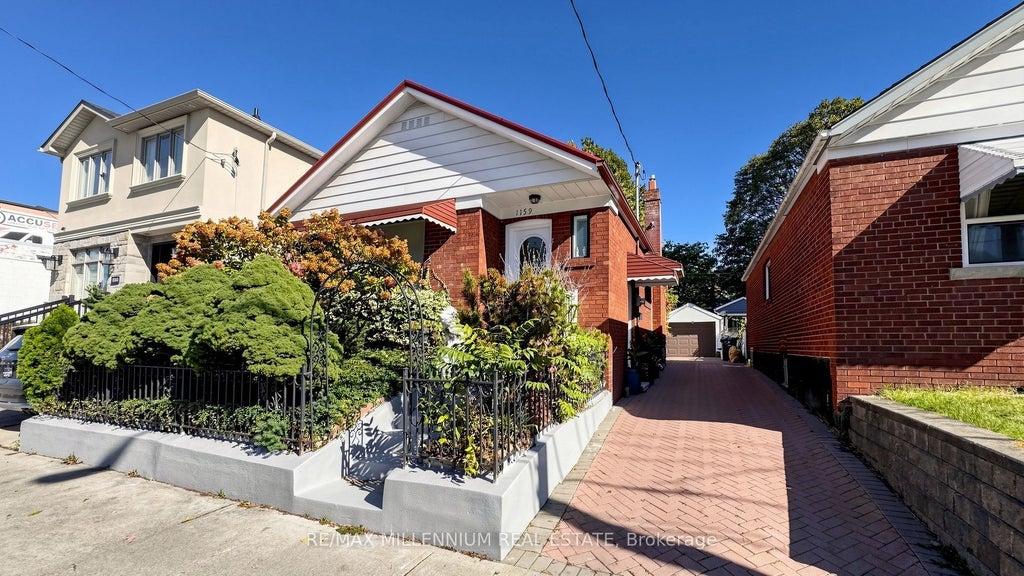 Photo of 1159 Woodbine Avenue, Toronto, ON M4C 4C6 (MLS # E14101464)