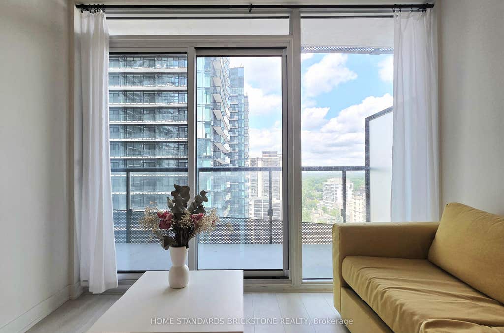 Photo of 117 Broadway Avenue #1705, Toronto, ON M4P 1V3 (MLS # C13429746)