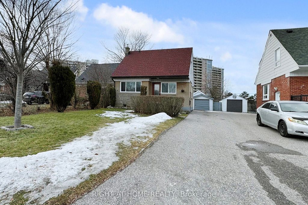 Photo of 46 Glenshephard Drive, Toronto, ON M1K 4N3 (MLS # E12703616)