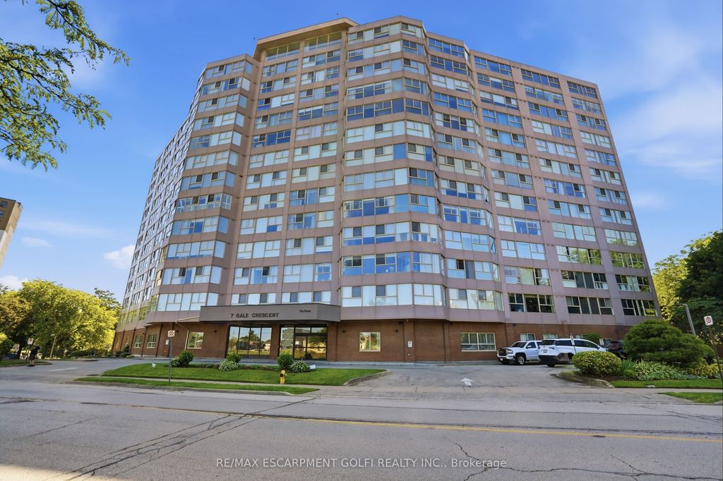 Photo of 7 Gale Crescent #B3, St. Catharines, ON L2M 7M8 (MLS # X13538738)