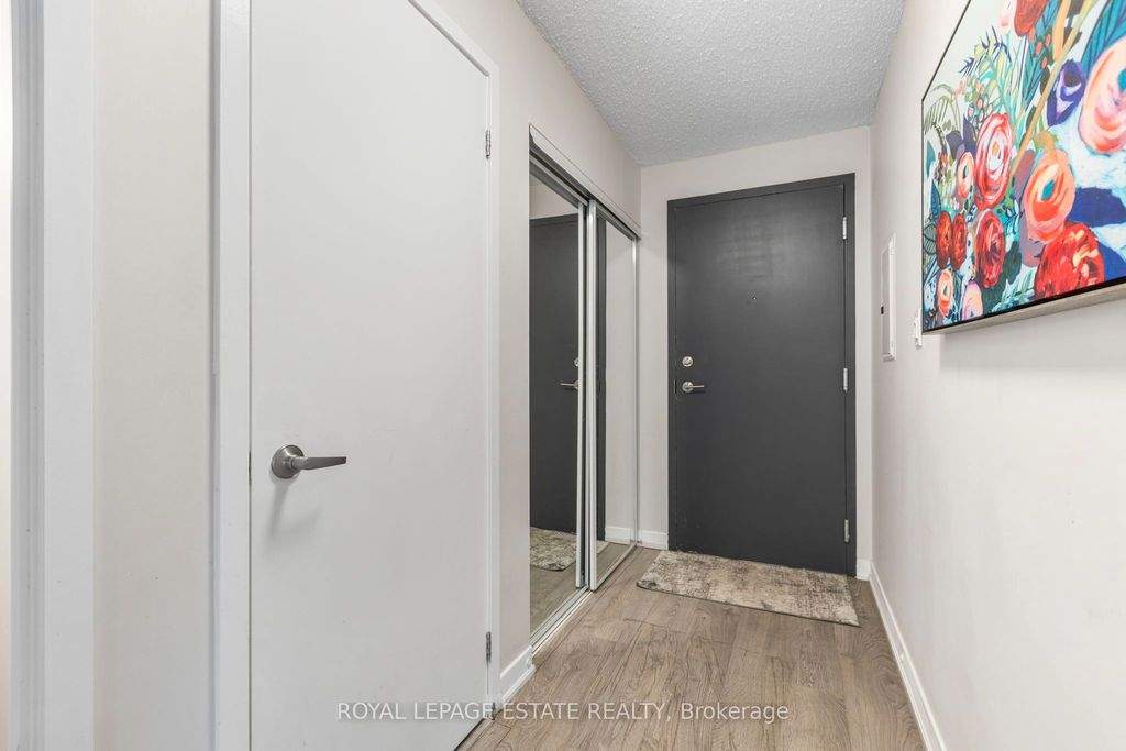 Photo of 816 Lansdowne Avenue #206, Toronto, ON M6H 4K6 (MLS # W12452500)