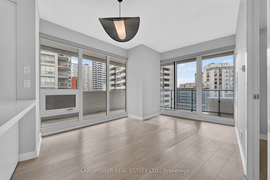 Photo of 2221 Yonge Street #803, Toronto, ON M4S 0B8 (MLS # C13872634)
