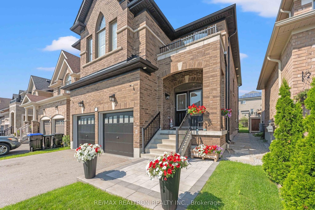 Photo of 2072 Allison Street, Innisfil, ON L9S 0K7 (MLS # N13648216)