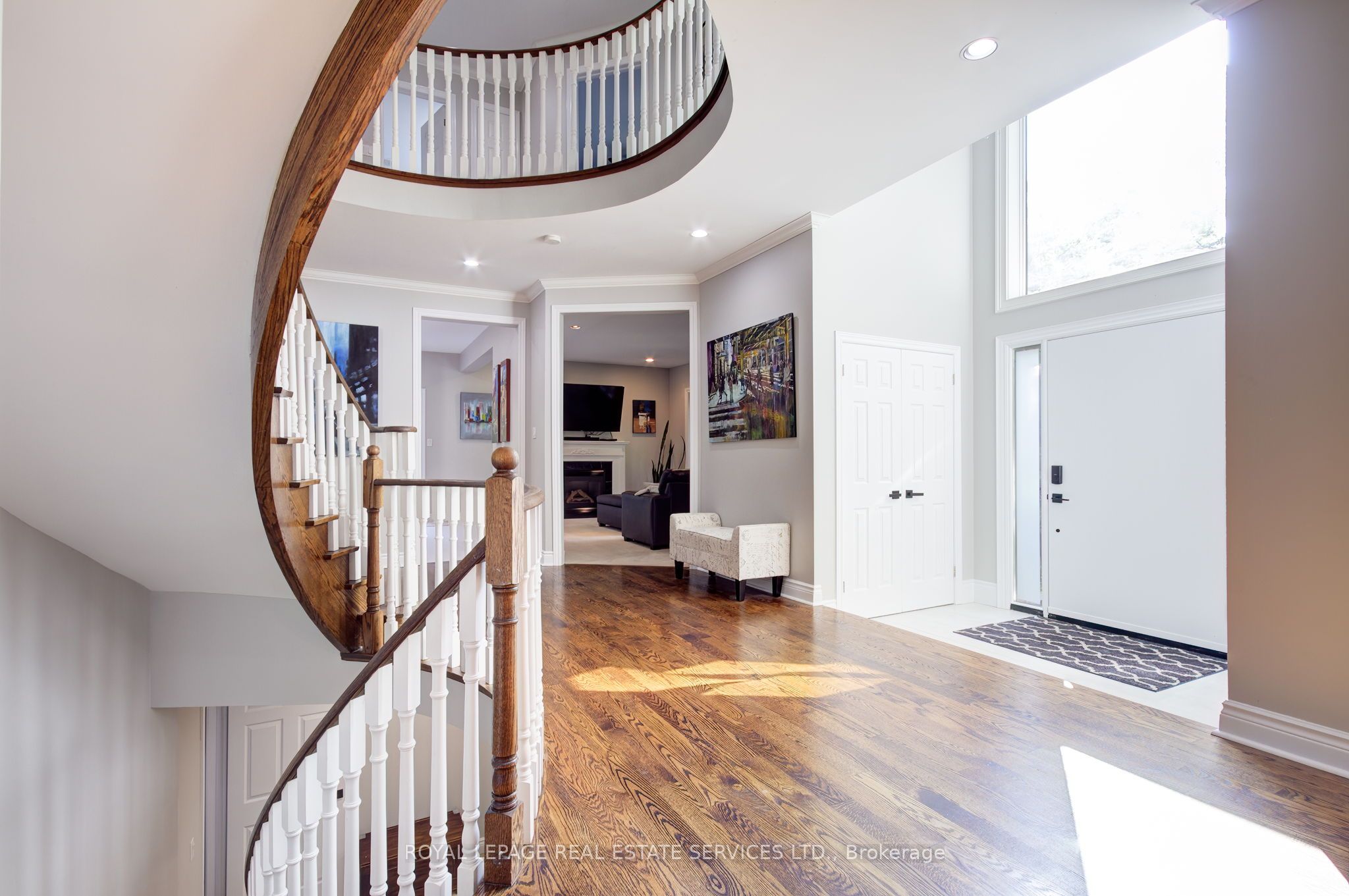 1079 Skyvalley Crescent