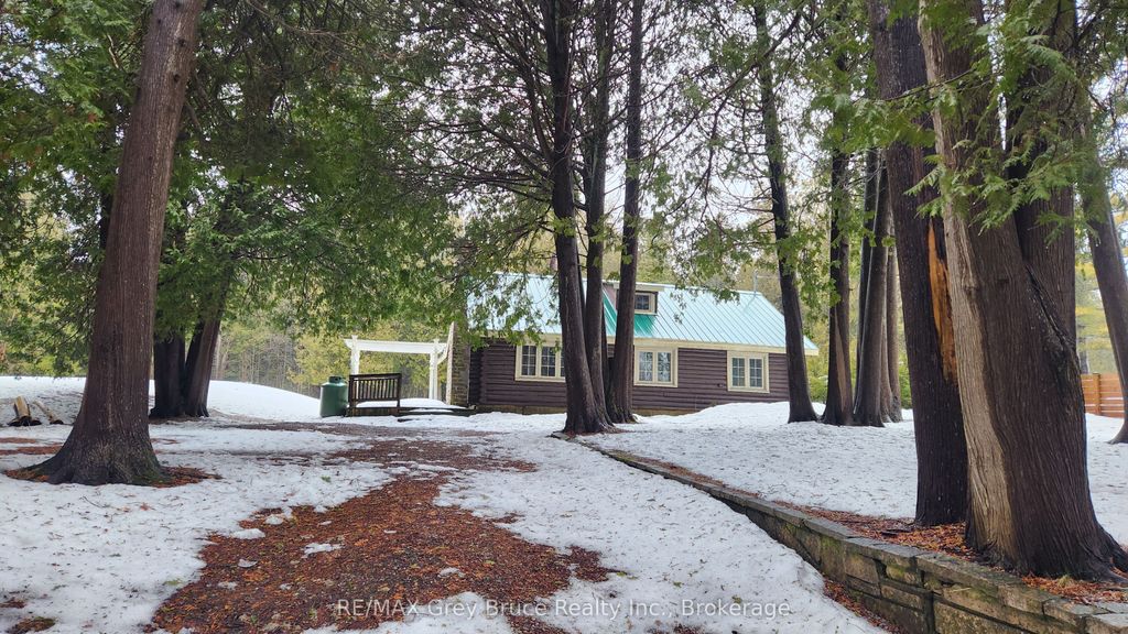 Photo of 18 Stokes River Road, Northern Bruce Peninsula, ON N0H 2M0 (MLS # X12874040)