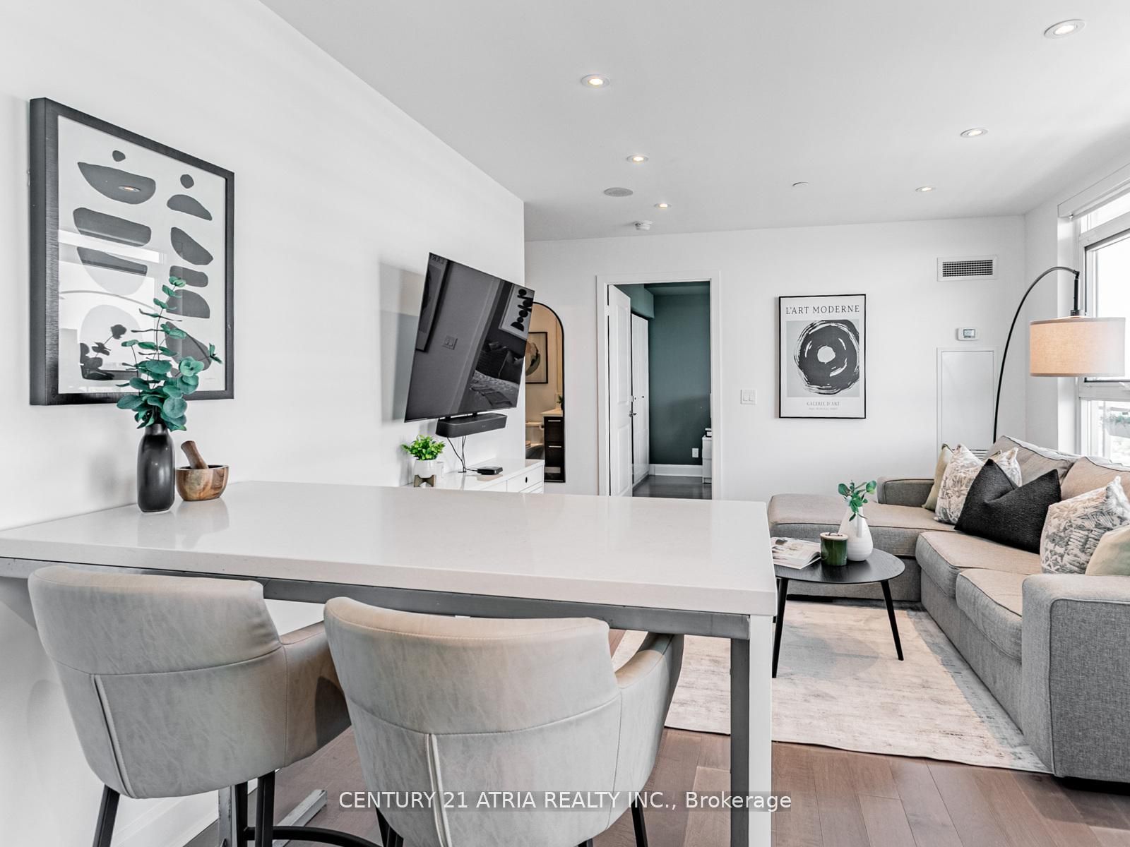 33 Shore Breeze Drive 3208