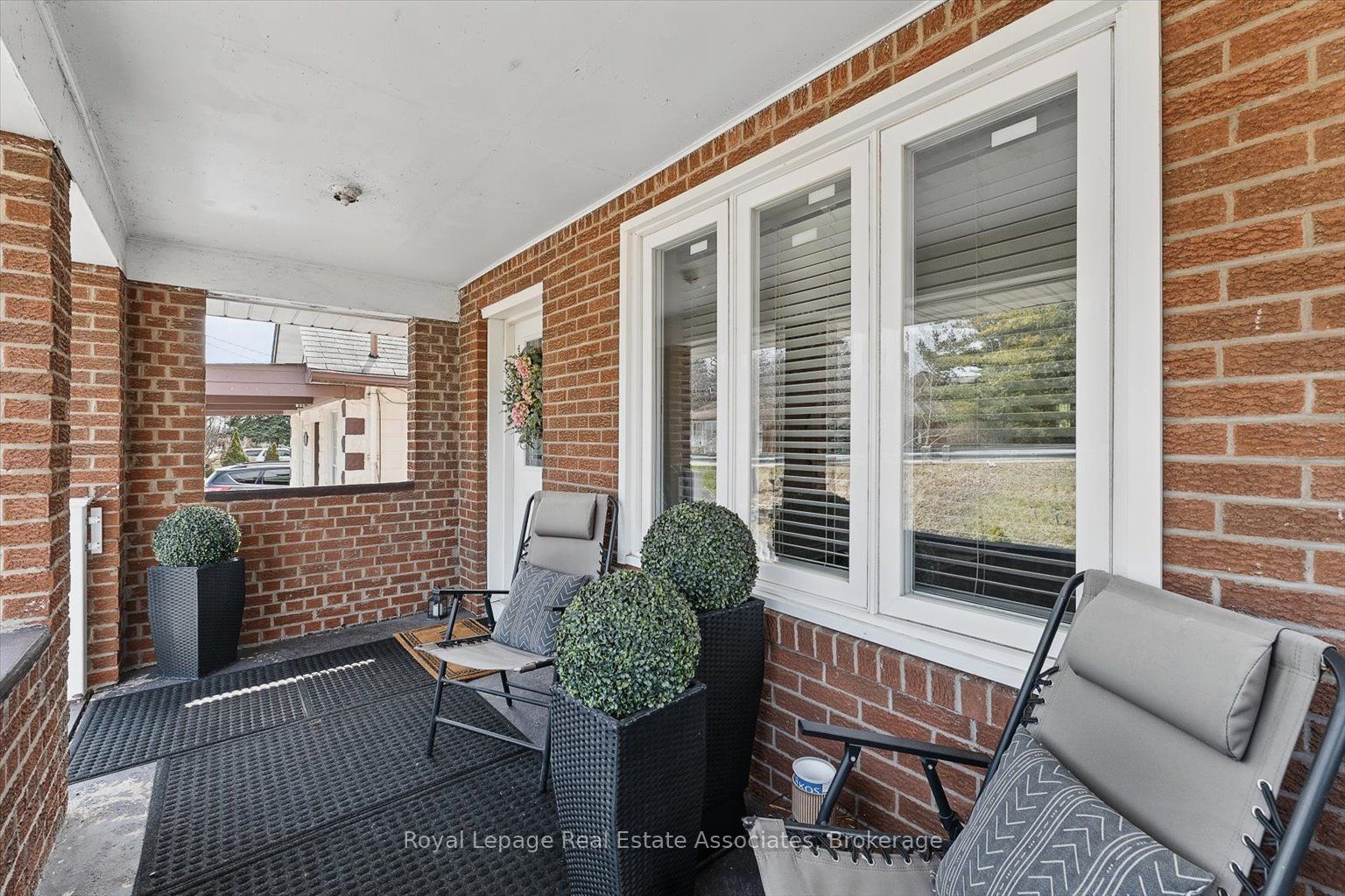1106 Haig Boulevard