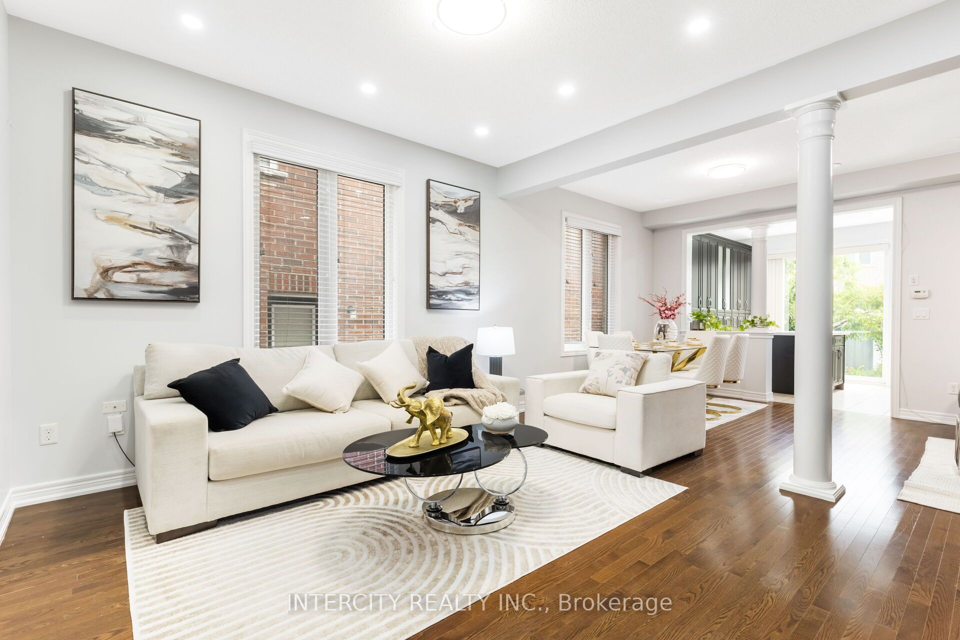 20 Vanderpool Crescent