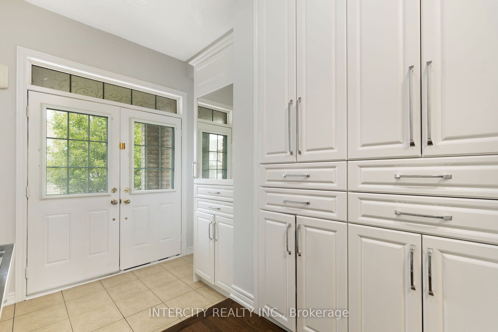 20 Vanderpool Crescent