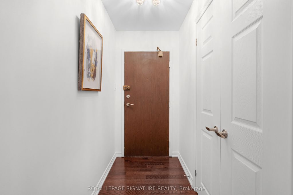 Photo of 100 Quebec Avenue #911, Toronto, ON M6P 4B8 (MLS # W12556732)