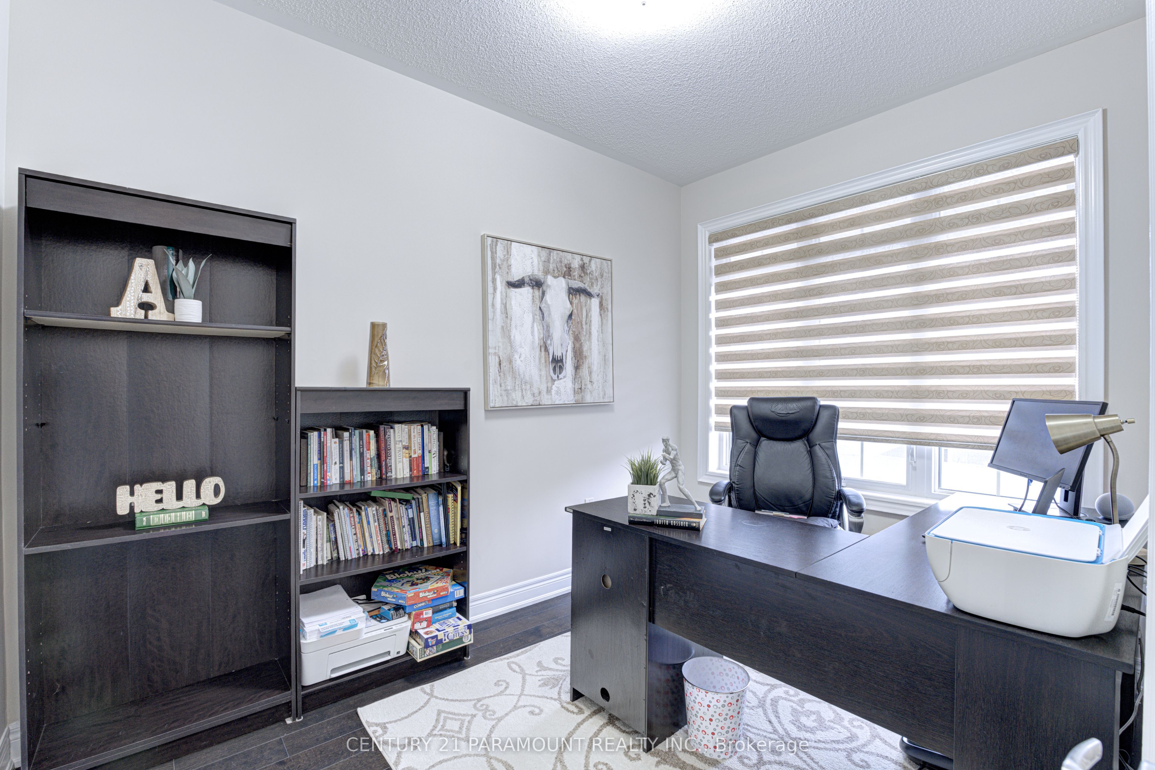 563 Dougall Avenue E