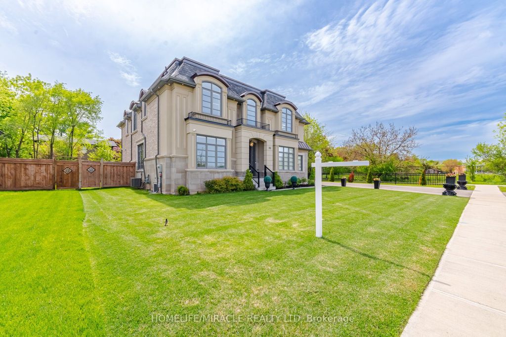 Photo of 225 Prince George Crescent, Oakville, ON L6L 6P2 (MLS # W13170760)