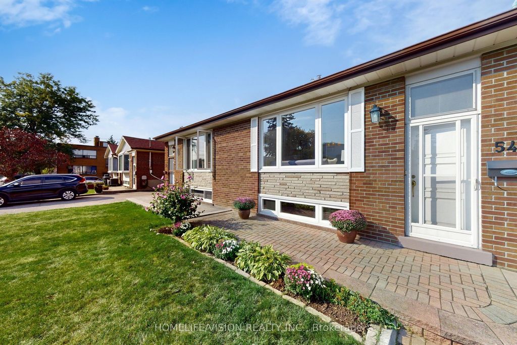 Photo of 54 Pinebrook Avenue, Toronto, ON M4A 1Z2 (MLS # C12419055)