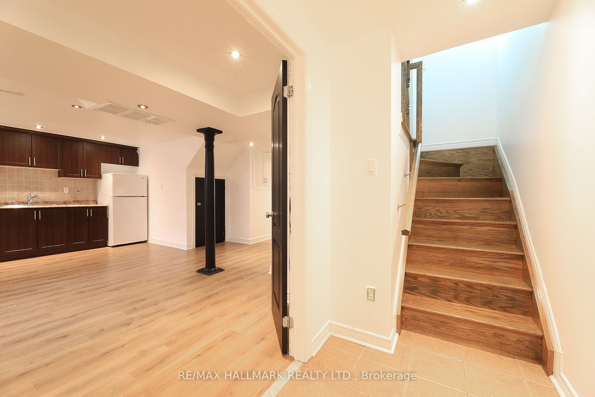 64 Madeira Avenue Lower