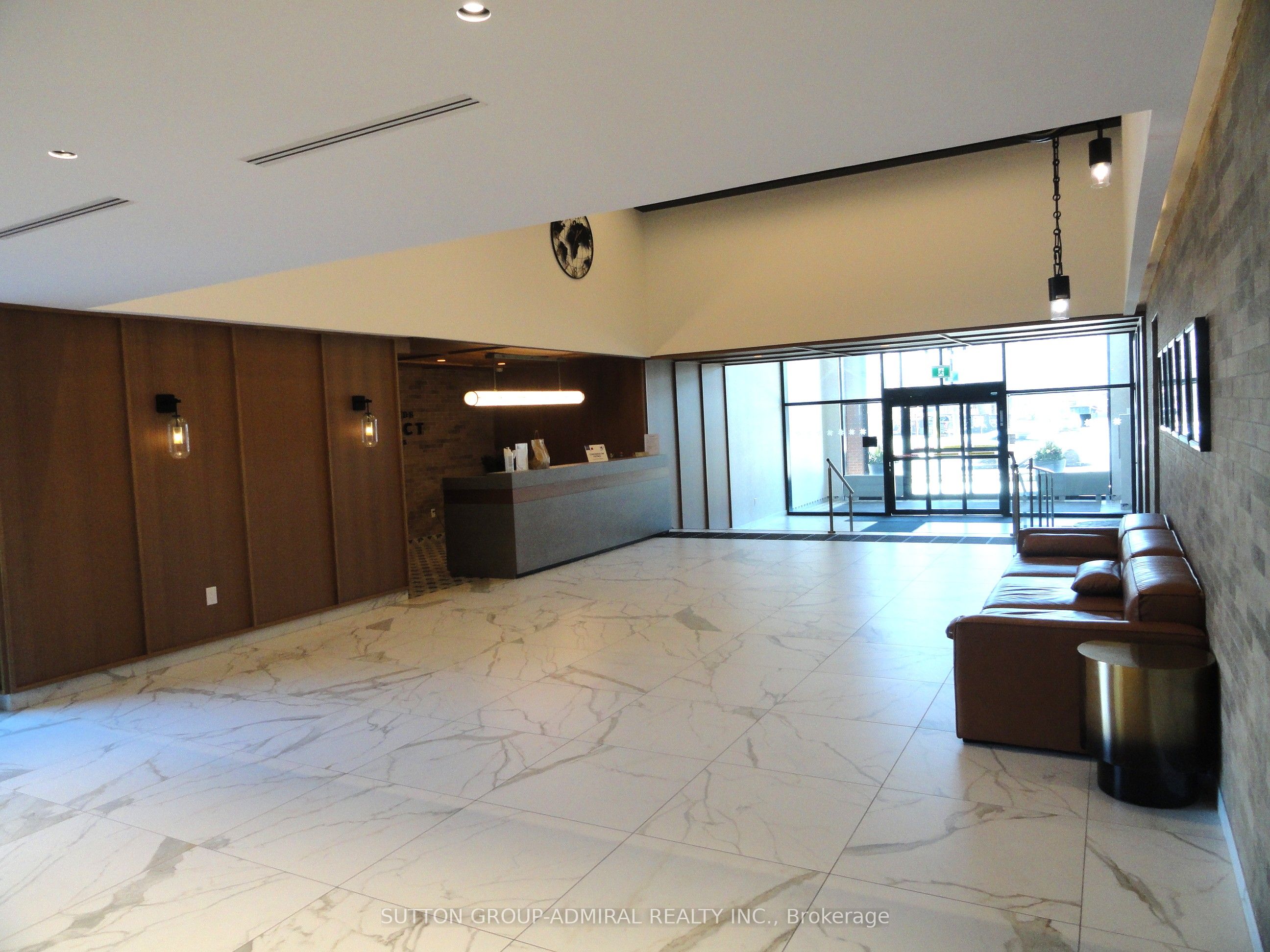 2300 St Clair Avenue W 718