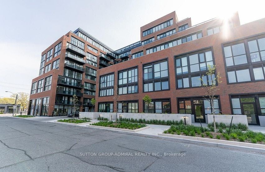 2300 St Clair Avenue W 718