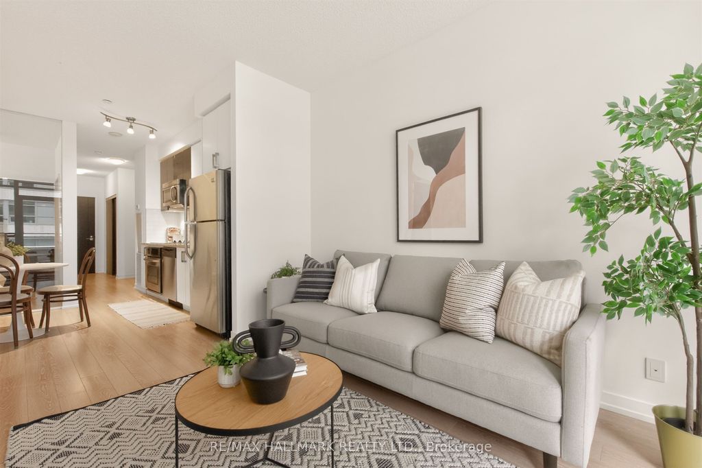Photo of 89 Dunfield Avenue #408, Toronto, ON M4S 0A4 (MLS # C13155544)