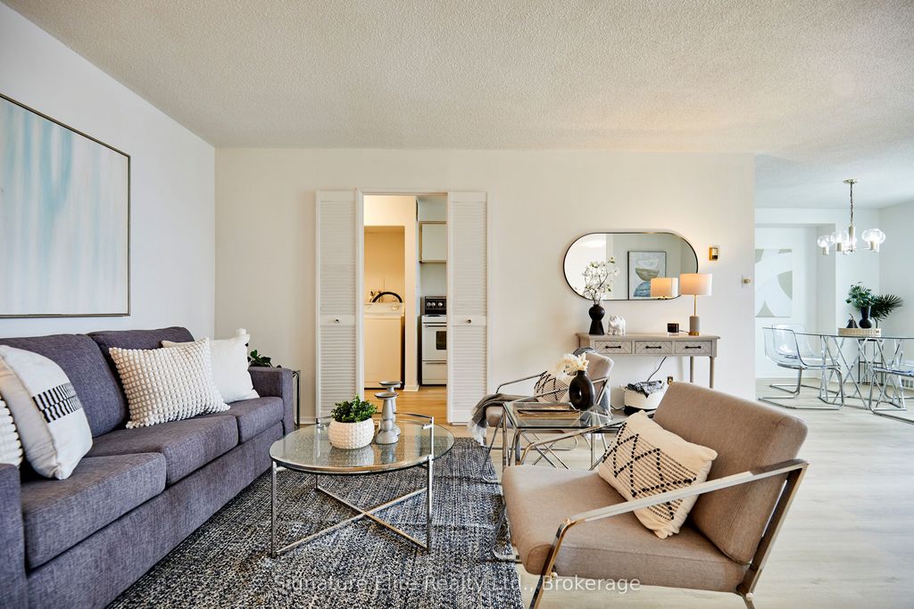 Photo of 90 Ling Road #906, Toronto, ON M1E 4Y3 (MLS # E12663334)