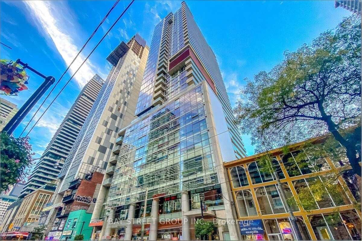 375 King Street W 403