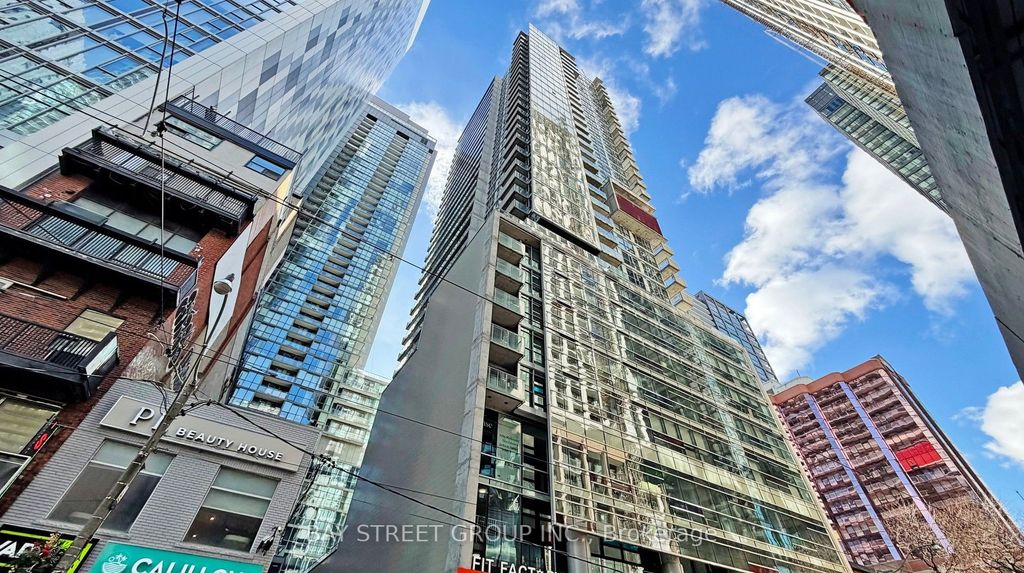 Photo of 375 King Street W #403, Toronto, ON M5V 1K5 (MLS # C13140408)