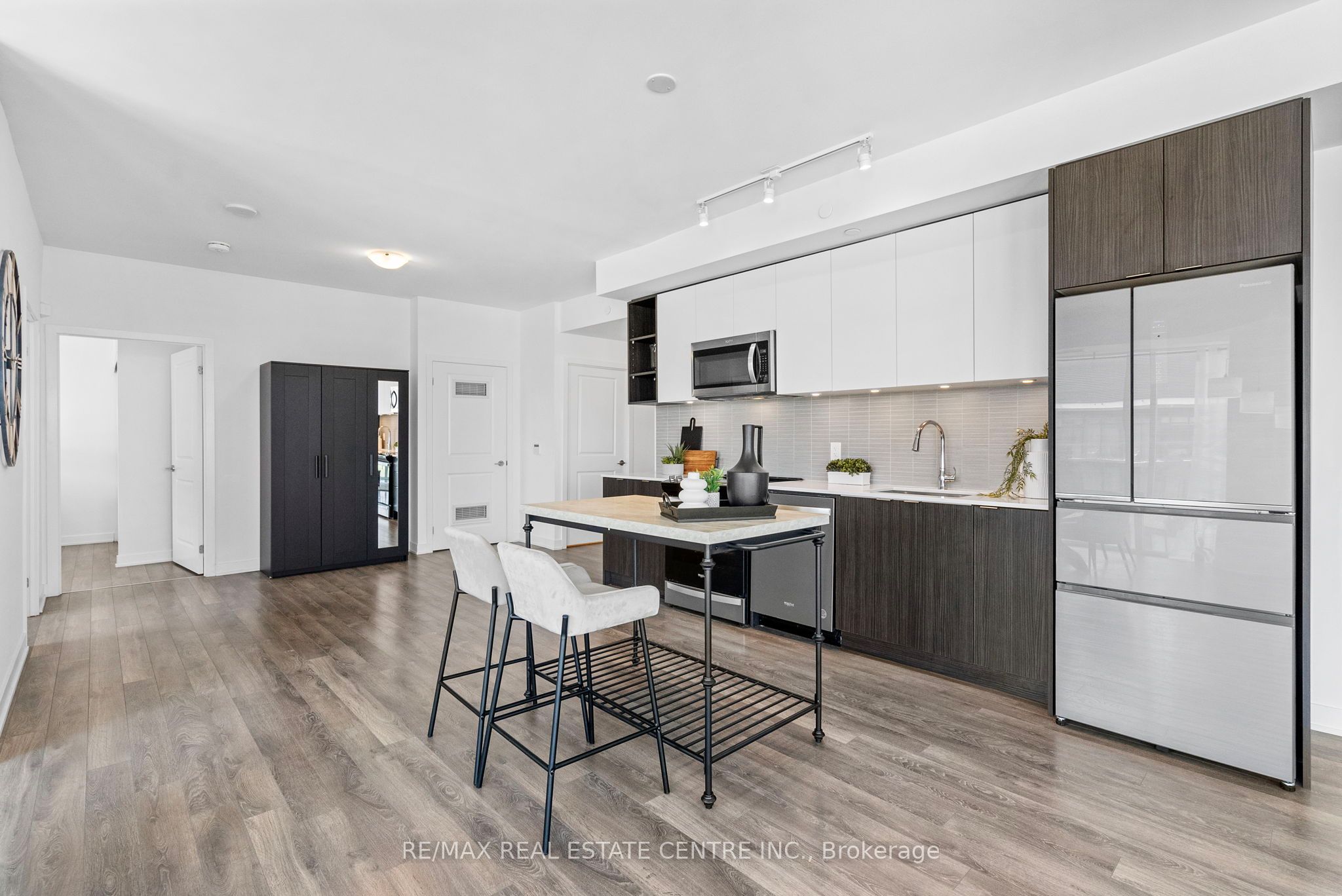 100 Eagle Rock Way 1005