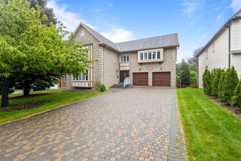 2492 Erin Centre Boulevard Mississauga ON L5M 5B2