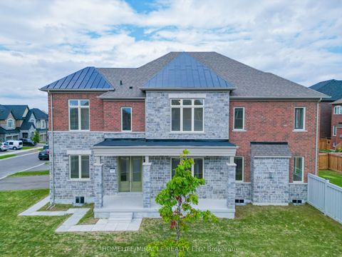 126 Petal Avenue East Gwillimbury ON L9N 0Y4