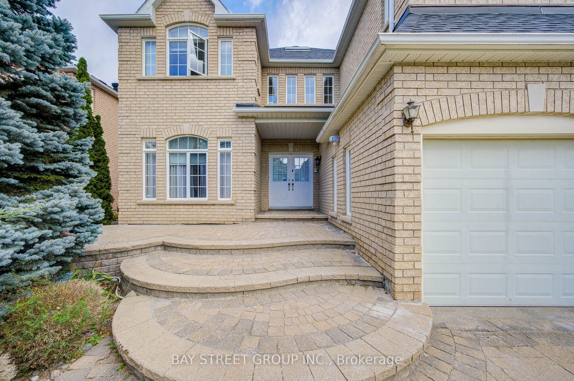 13 Pembrooke Road