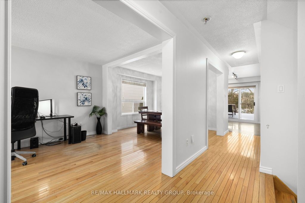 Photo of 60 Ipswich Terrace, Kanata, ON K2K 2R3 (MLS # X12717842)