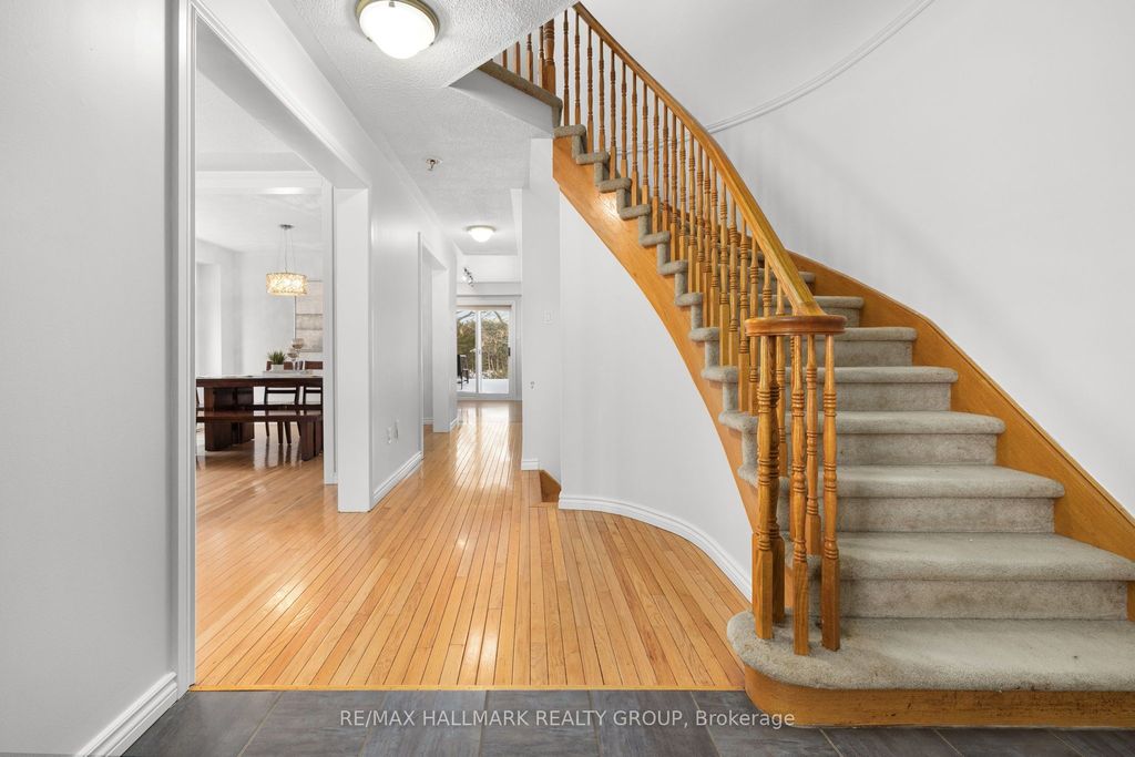 Photo of 60 Ipswich Terrace, Kanata, ON K2K 2R3 (MLS # X12717842)