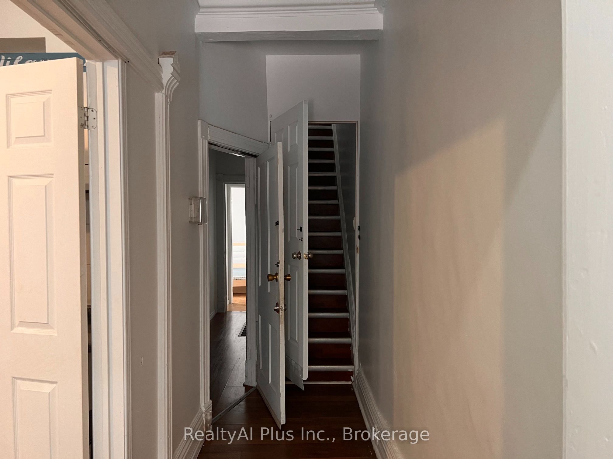 182 Boulton Avenue