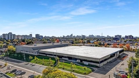 75-77 Tycos Drive Toronto ON M6B 1W3