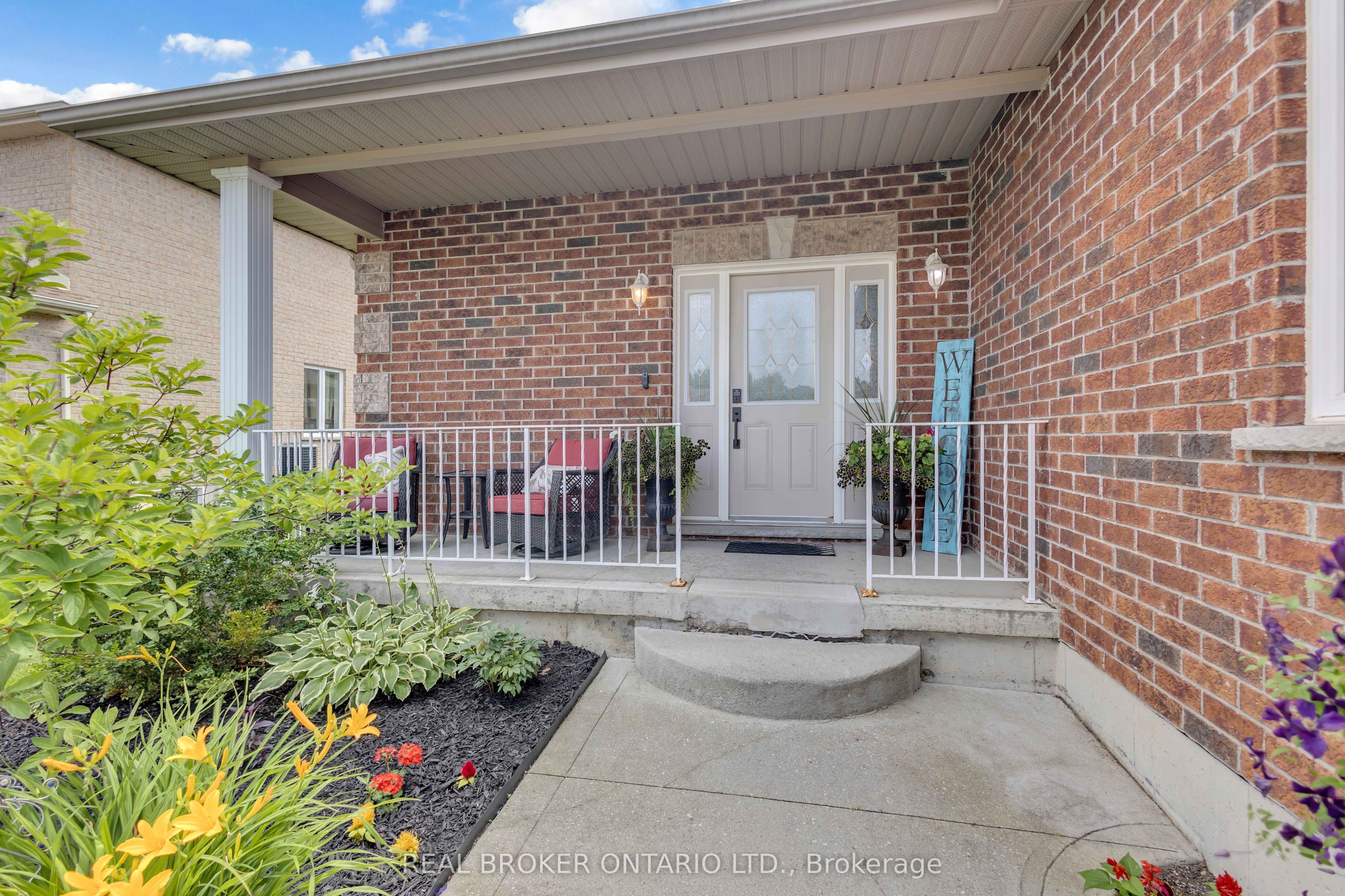 41 Harmer Crescent