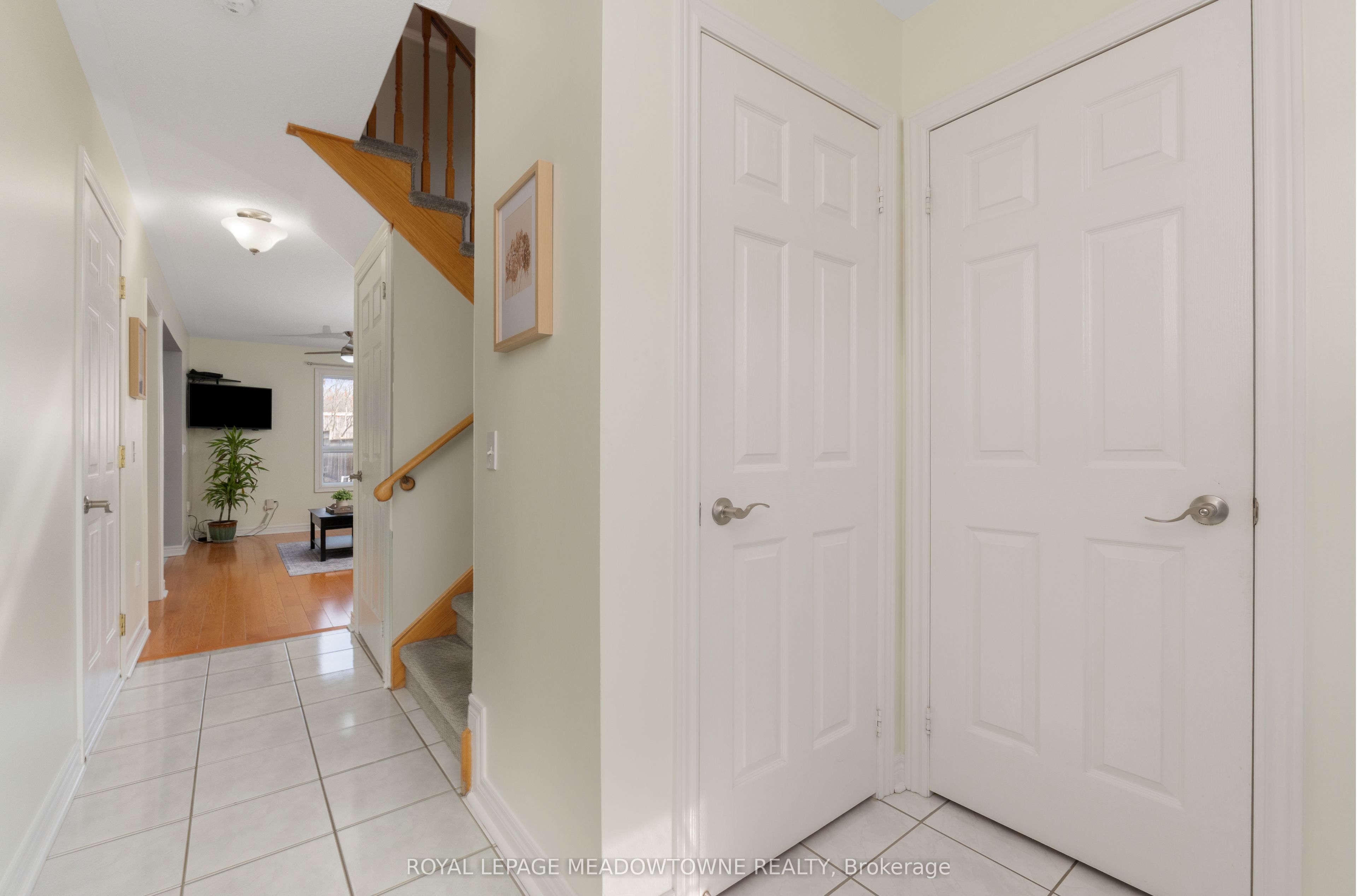 110 Mowat Crescent