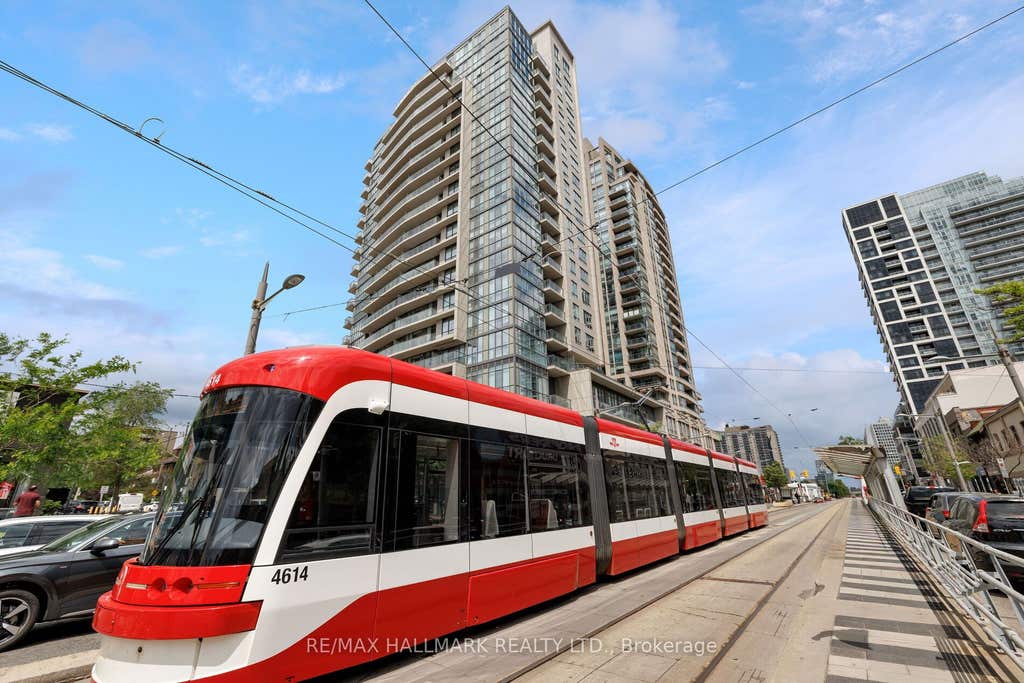 Photo of 530 St Clair Avenue W #1401, Toronto, ON M6C 0A2 (MLS # C13578486)