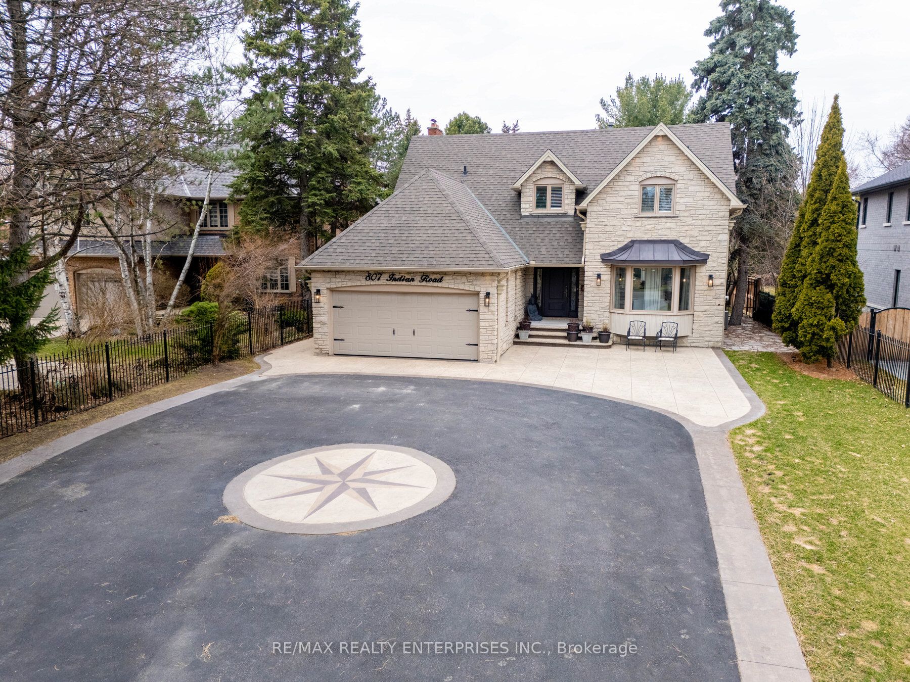 807 Indian Road