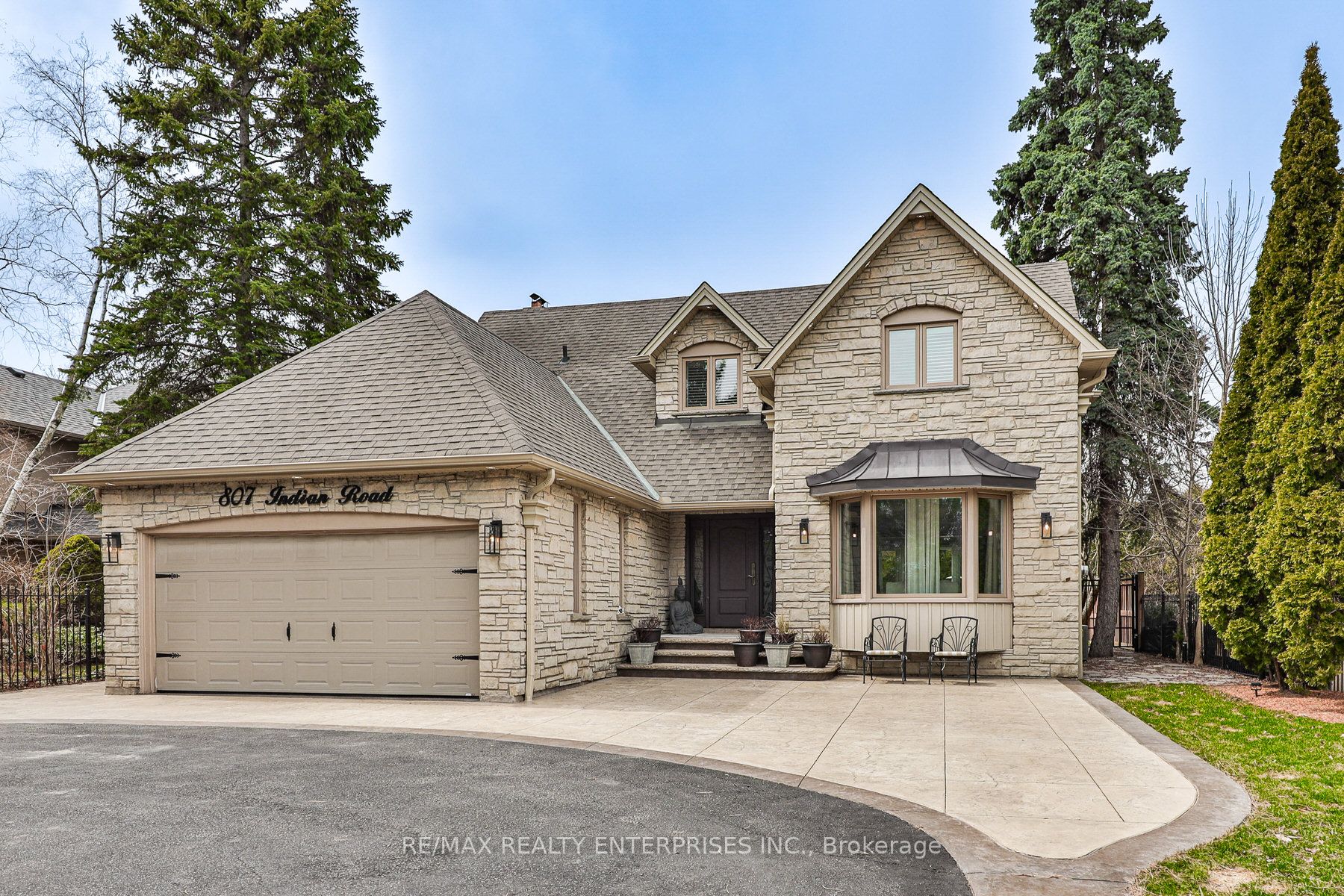 807 Indian Road