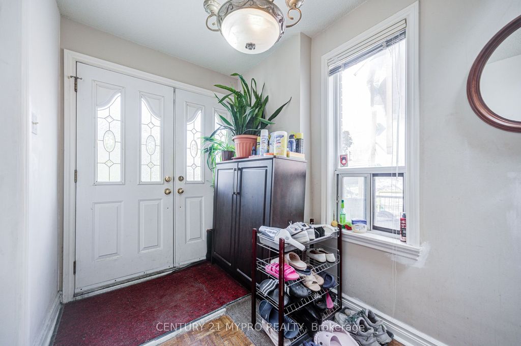 Photo of 211 Bellwoods Avenue, Toronto, ON M6J 2R2 (MLS # C13160774)