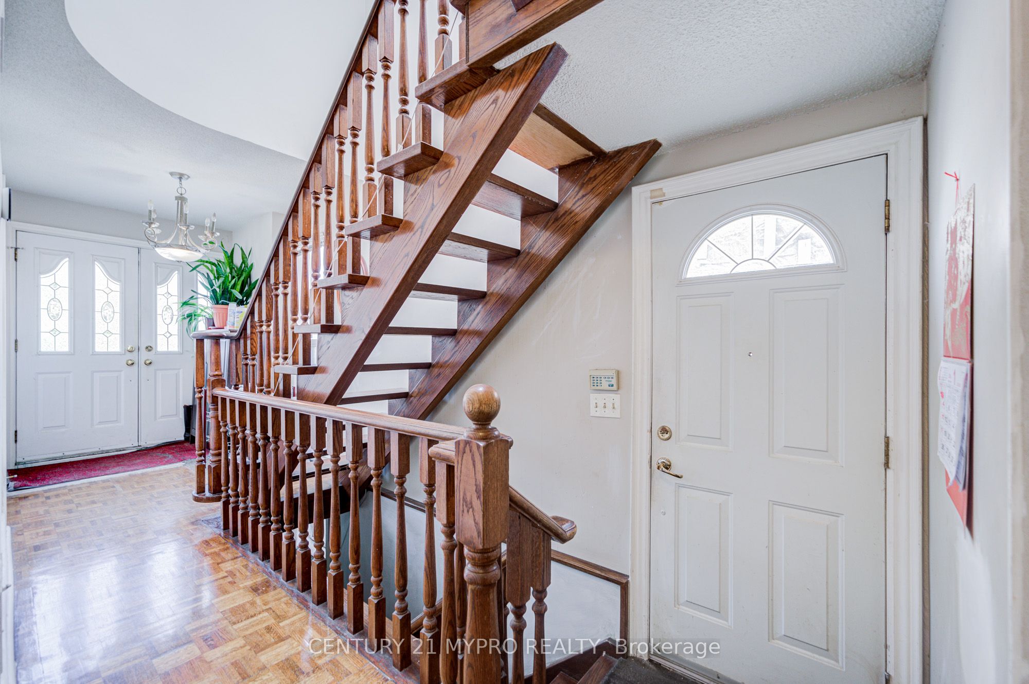 211 Bellwoods Avenue