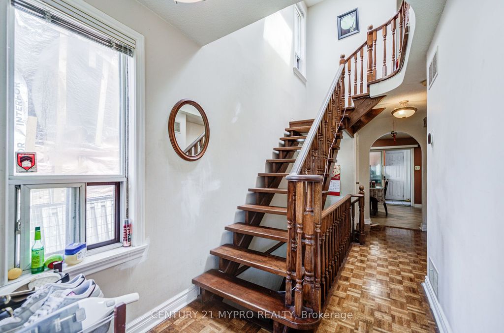 Photo of 211 Bellwoods Avenue, Toronto, ON M6J 2R2 (MLS # C13160774)