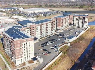 39 New Delhi Drive 209