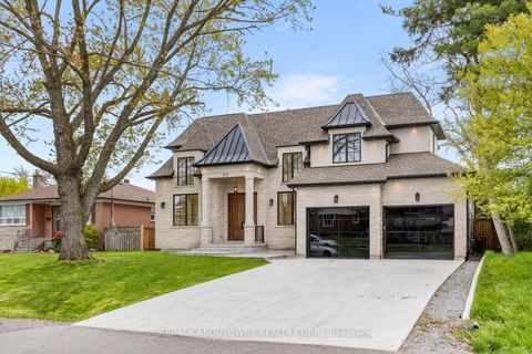 512 Weynway Court Oakville ON L6L 4G7