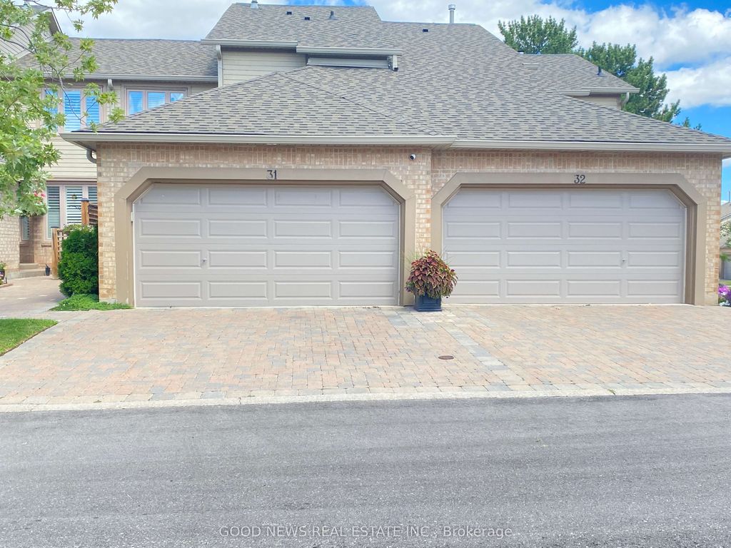 Photo of 1725 The Chase #31, Mississauga, ON L5M 4N3 (MLS # W13055936)