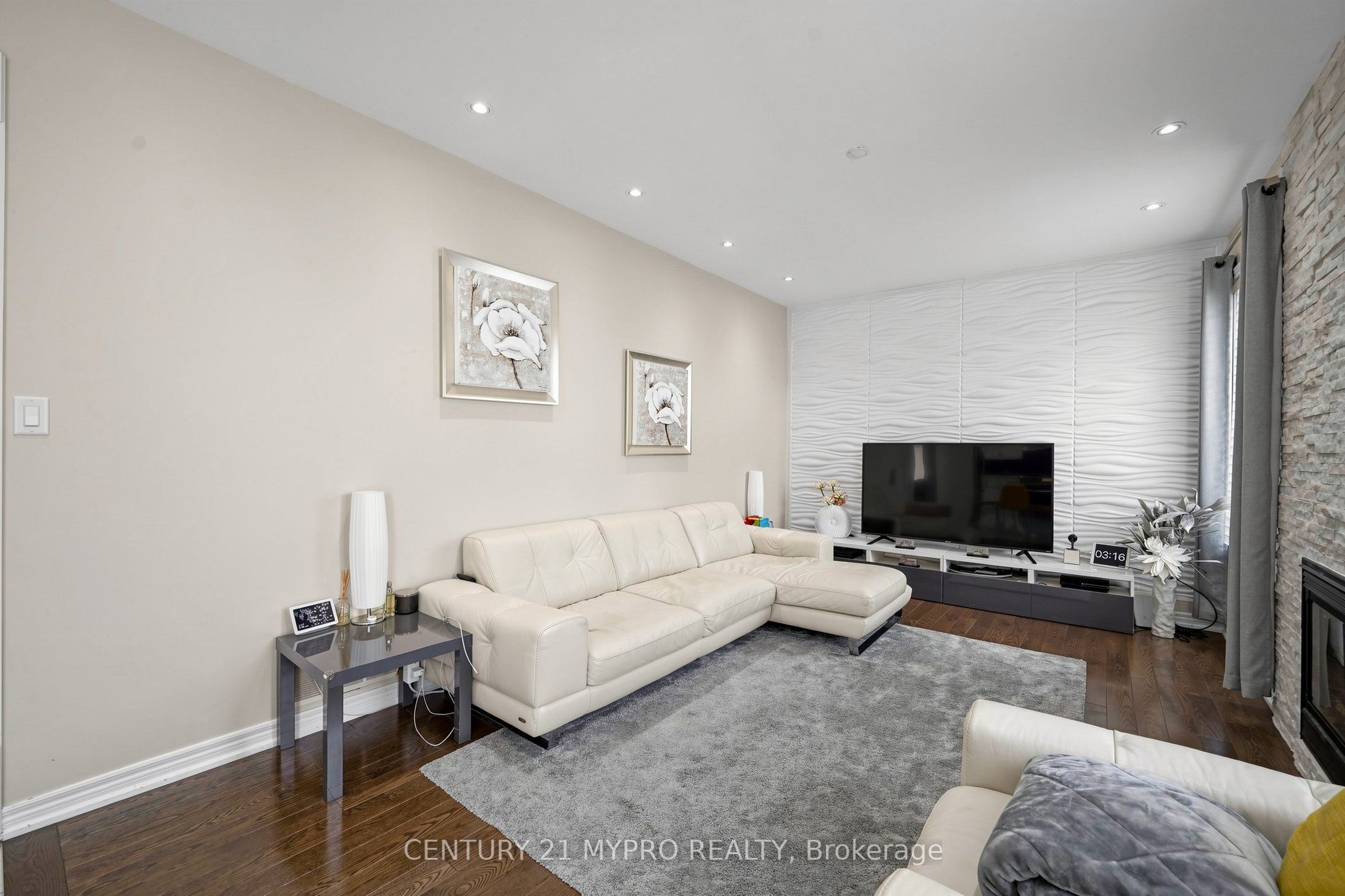 225 Silver Maple Road