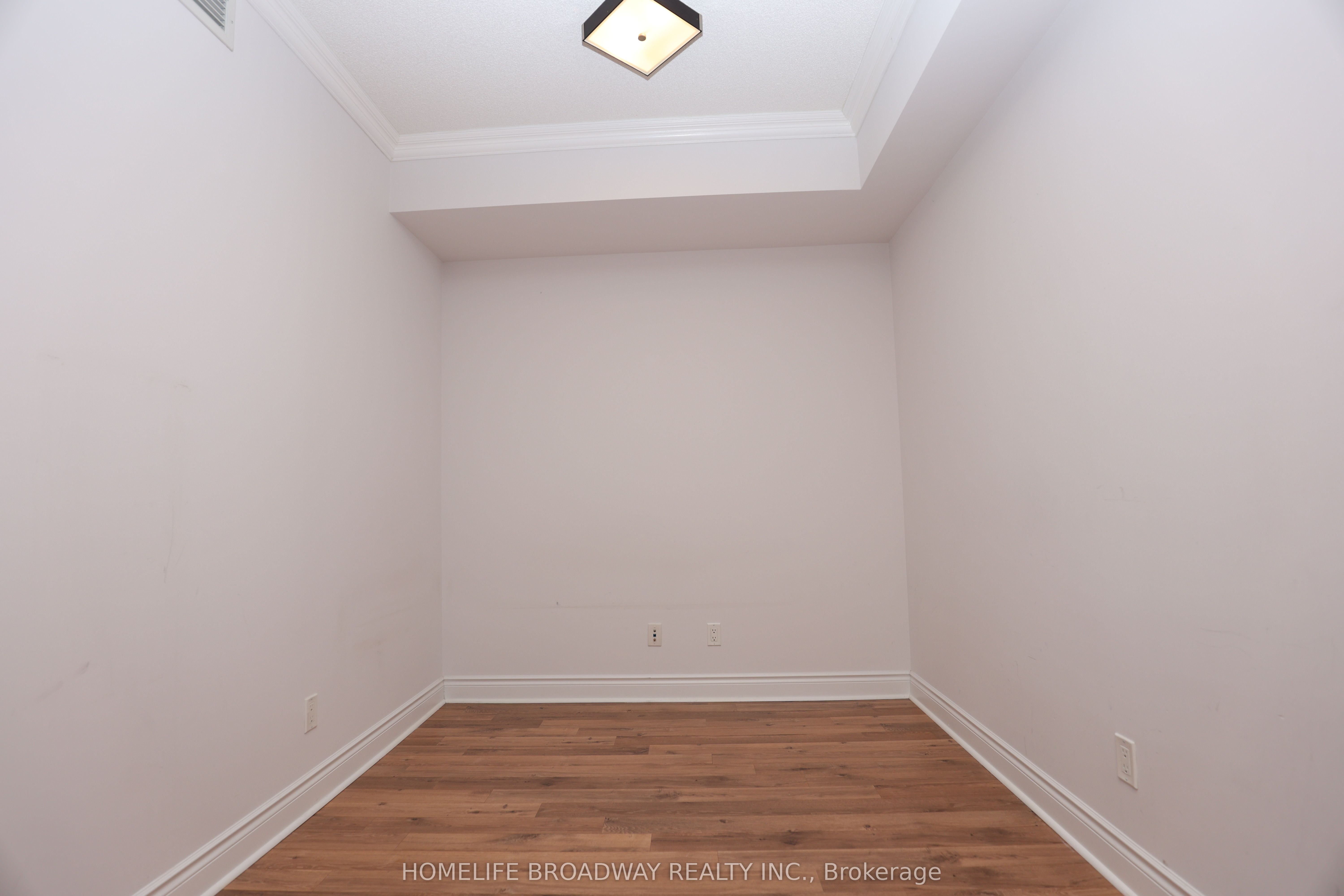 23 Cox Boulevard 180
