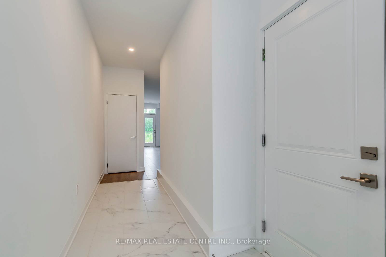3049 Trailside Drive