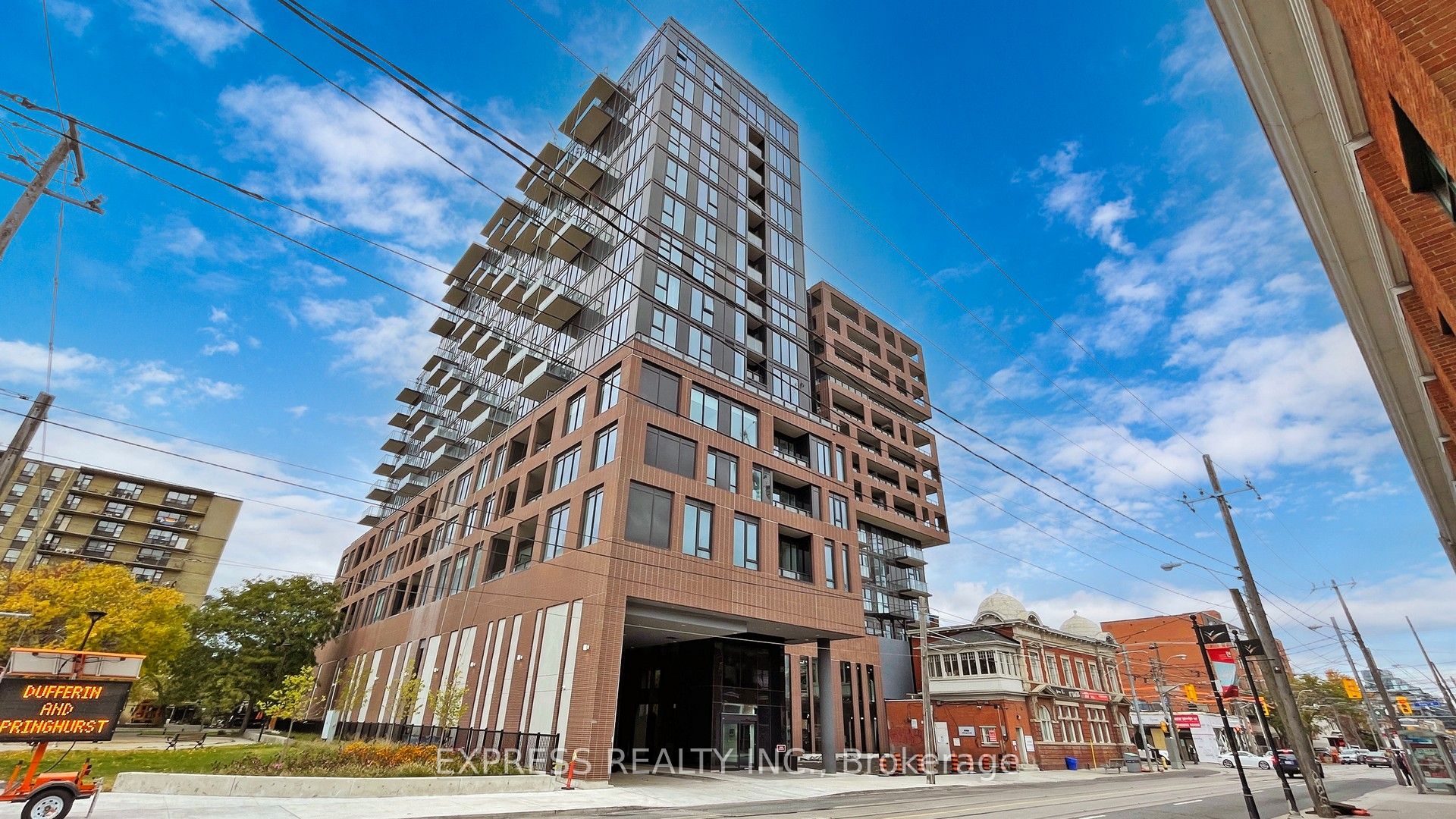 270 Dufferin Street 701