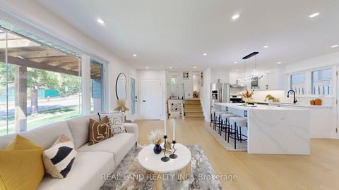 Photo of 38 Cresthaven Drive, Toronto, ON M2H 1M1 (MLS # C12426594)