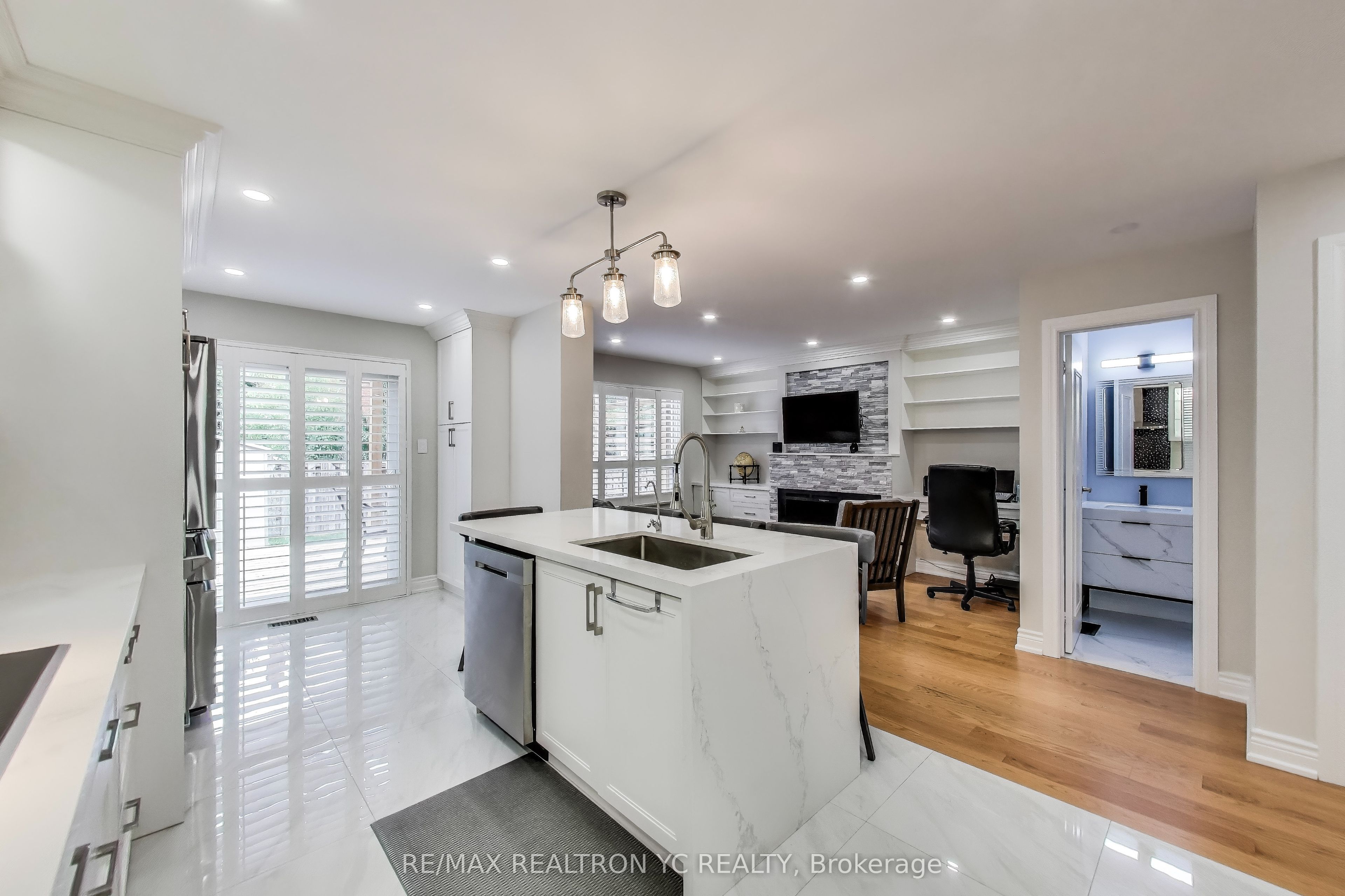 28 Elmpark Court