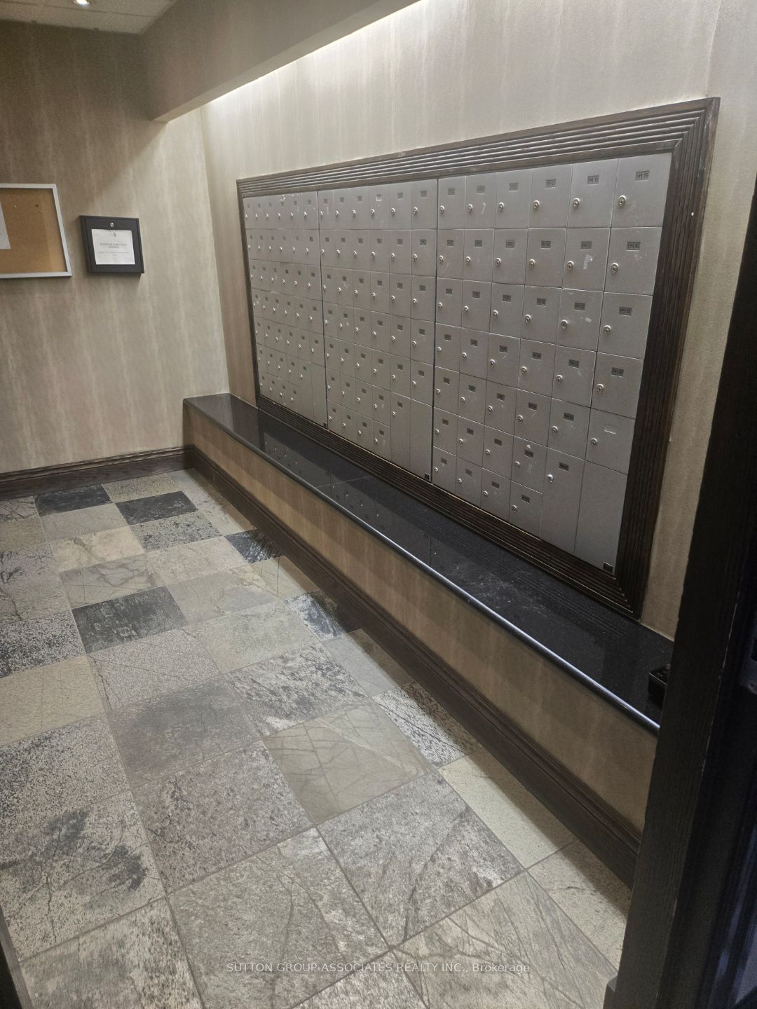 308 Palmerston Avenue 519